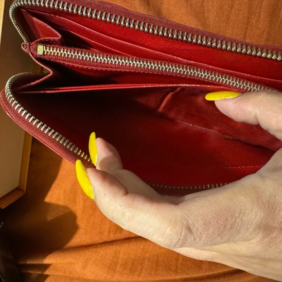 Prada Red Wallet with Bow Accent - Picture 8 of 9